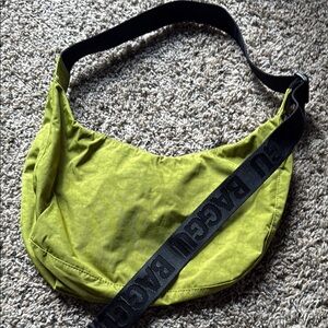 NWT BAGGU Medium Crescent - Avocado